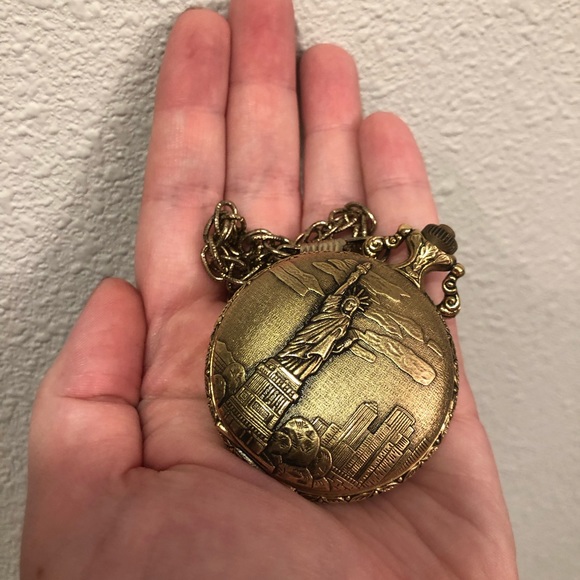 Statue Of Liberty Pocket Watch Sutton - Picture 5 of 8